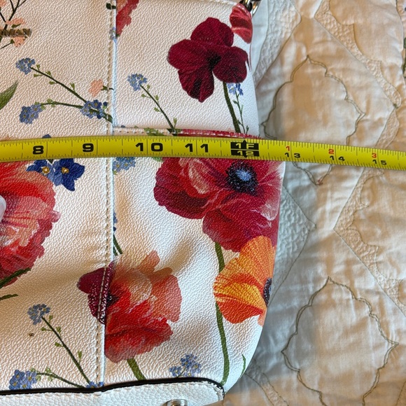 Dana Buchman Poppy Floral Chain Strap Women's 12” Tote Bag - Picture 7 of 11